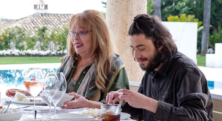 mi-casa-es-la-vuestras-sobral-massiel.jpg