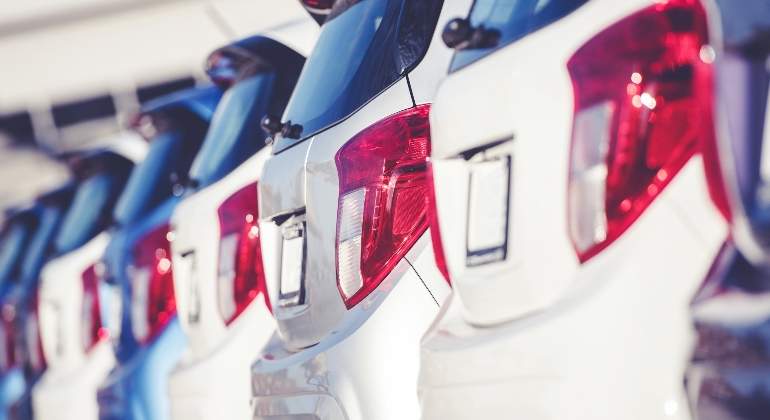coches-colores-dreamstime.jpg
