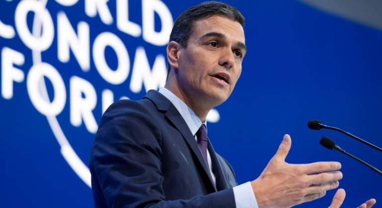 sanchez-atril-davos-efe.jpg