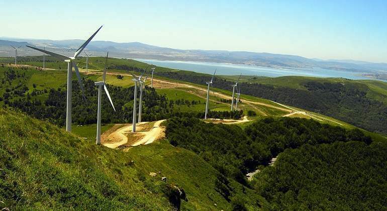 iberdrola-parque-eolico-valdeporres-burgos-770x420.jpg