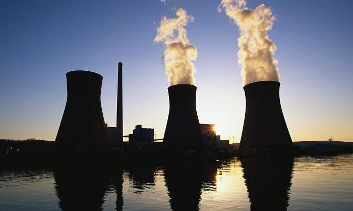 carbon-planta-contaminacion-dreamstime.jpg