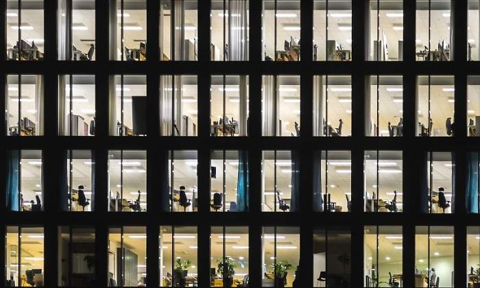 oficinas-edificio-empleo-publico-dreamstime.jpg