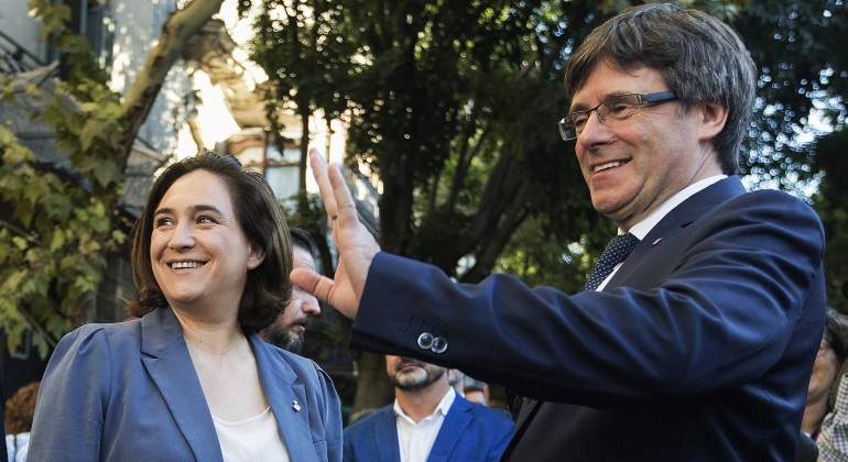 Colau-Puigdemont-Diada2017-EFE.jpg