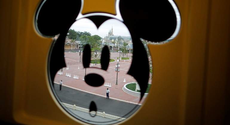 mickey-mouse-ventana-disneyland-tokio-reuters-770x420.jpg