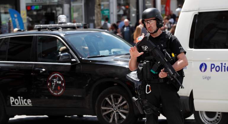 Bélgica se prepara para un Brexit abrupto: refuerza fronteras con perros, drones y agentes
