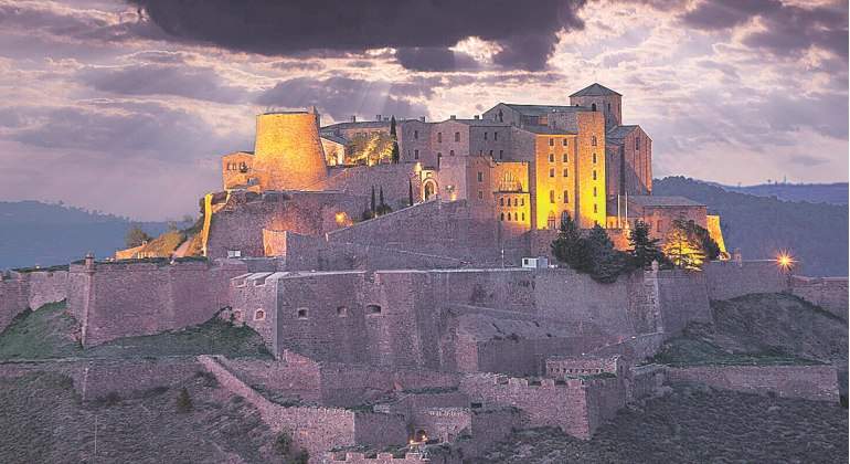 paradores-de-turismo-2.jpg