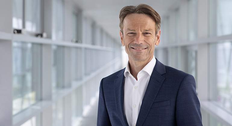 Uwe-1.jpg