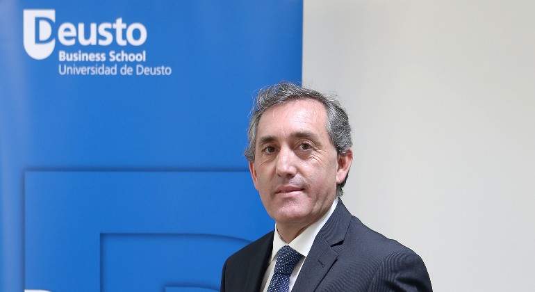 alvaro-de-la-Rica-decano-de-Deusto-Busines-School.jpg