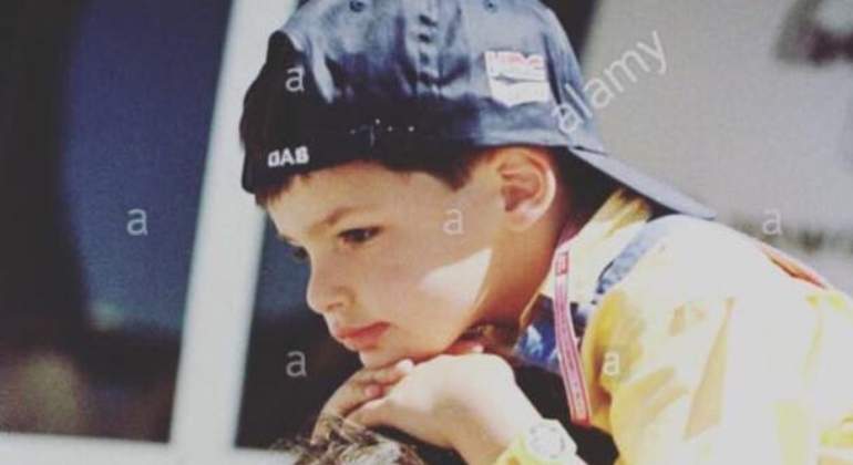 carlos-sainz-jr-nino.jpg