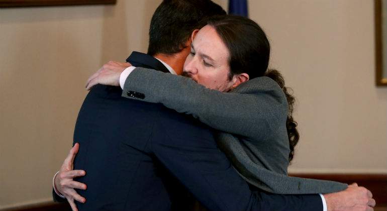 sanchez-iglesias-abrazo-coalicion-reuters.jpg