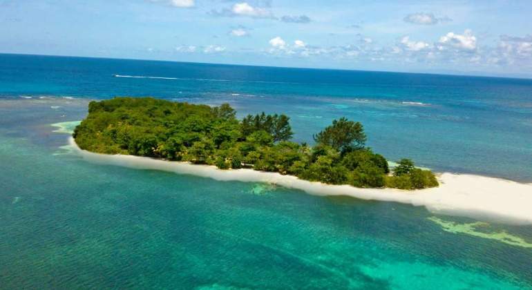 isla-desierta-caribe-ok.jpg