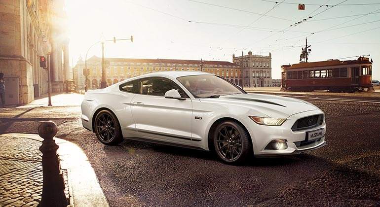 ford-mustang-2017-ford.jpg