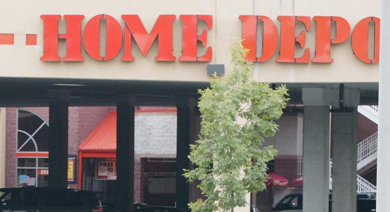 the-home-depot-770-reuters.jpg