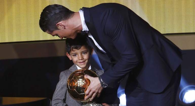 Cr7-hijo-balon-oro-2014-reuters.jpg