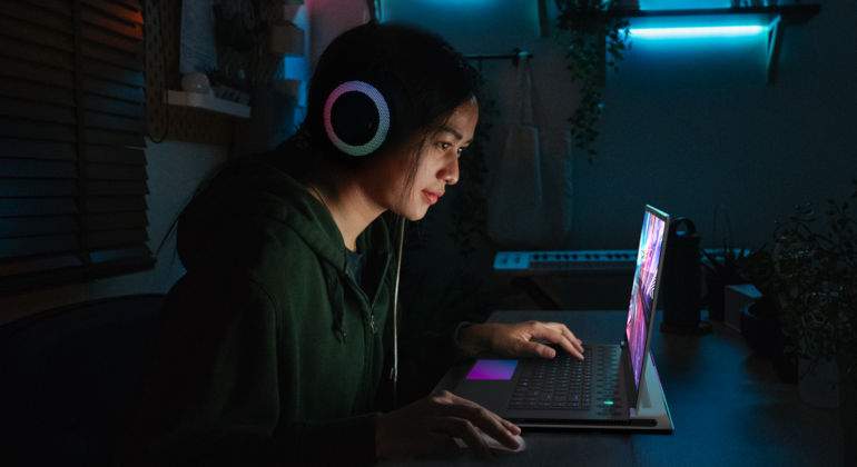 Nuevo Alienware X15 Fuente Dell