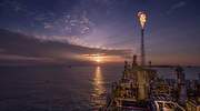 El Brent se asoma a 80 dólares por primera vez en tres años