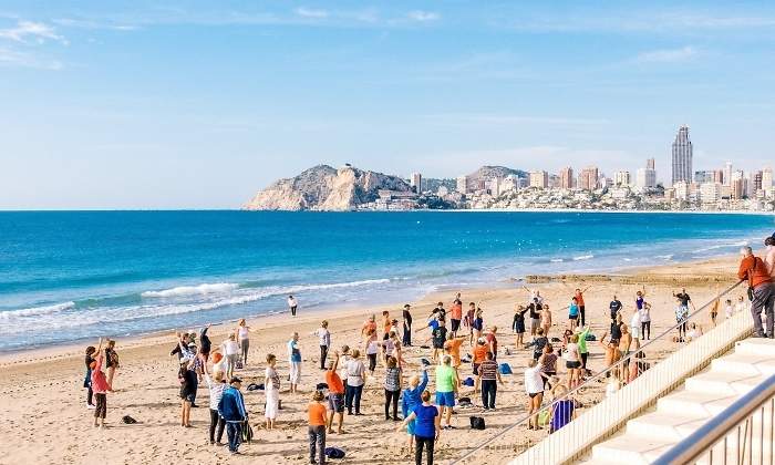 imserso-playa-gimnasia.jpg