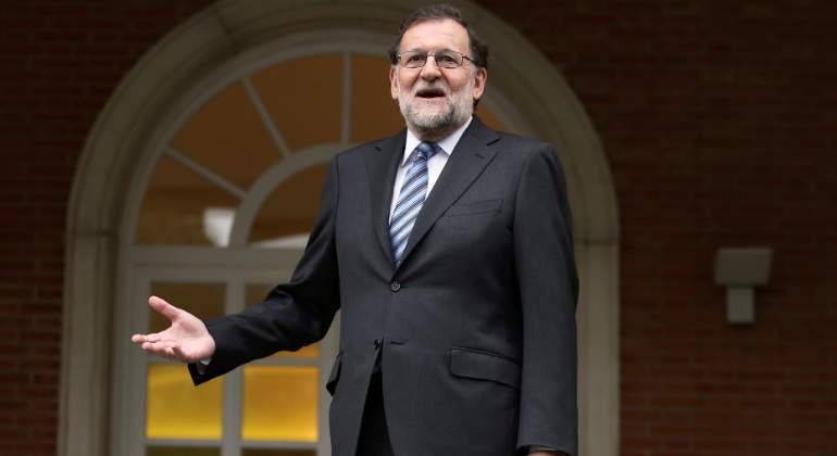rajoy-puerta-moncloa-reuters.jpg