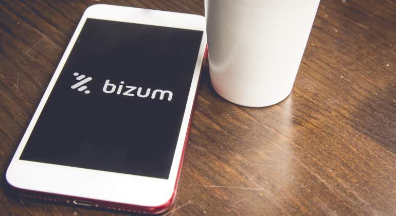 bizum-app-cafe-recurso-dreamstime.jpg