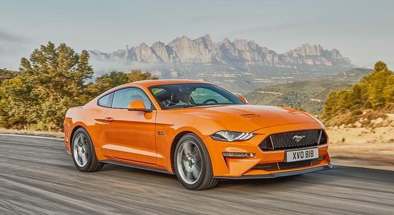 ford-mustang-2018-11.jpg