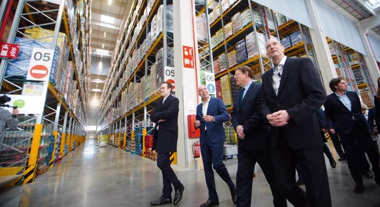 Visita al nuevo almacn de Lidl en Cheste EE