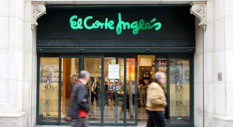corte-ingles-puerta-770-dreamstime.jpg