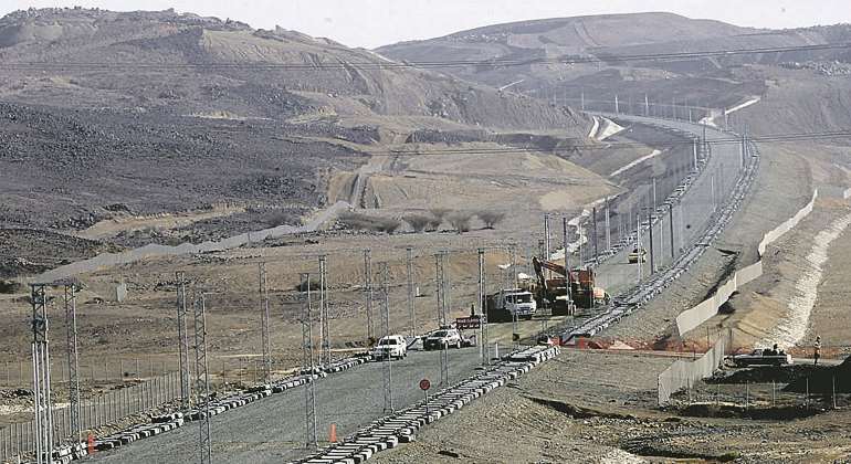 ave-meca-obras-tren-770-efe.jpg