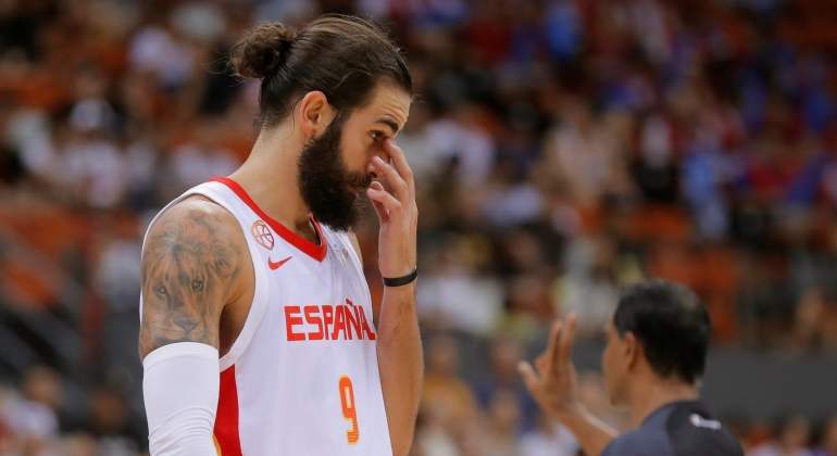 ricky-rubio-lamenta-rusia-amistoso-mundial-efe.jpg