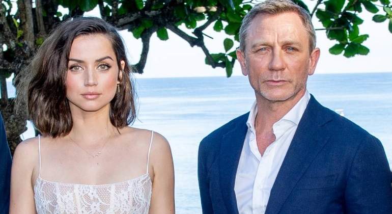 ana-de-armas-daniel-craig-770.jpg