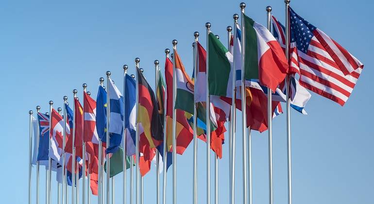 Banderas-mundo-iStock.jpg