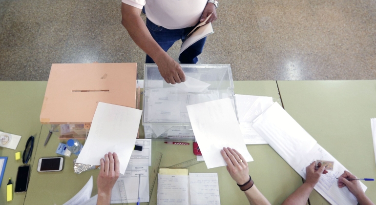 VOTOS.jpg