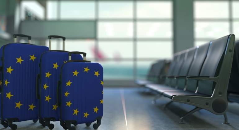 maleta-ue-dreamstime.jpg