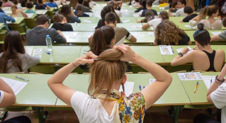 examen-estudiantes-selectividad-efe.jpg