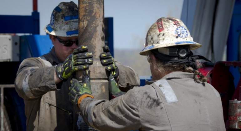 fracking-tubo-perfora-petroleo.jpg