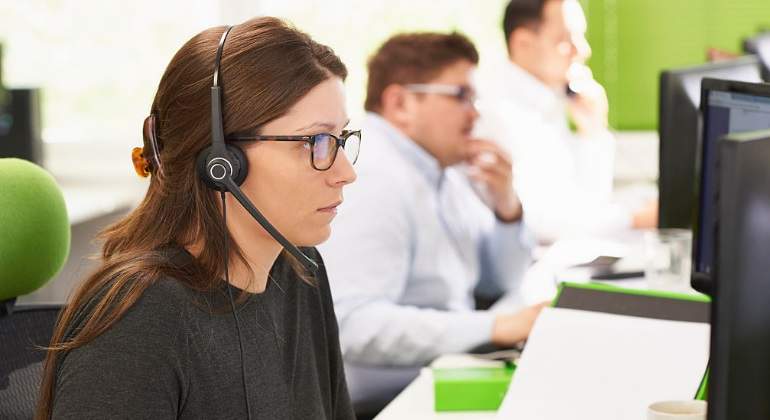 call-center-getty.jpg