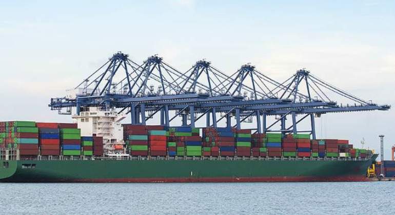 barco-mercancias-puerto-700-istock.jpg
