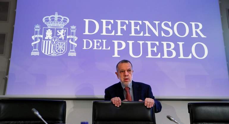Defensor-del-Pueblo-Francisco-Marugan-770-x-420-EFE.jpg