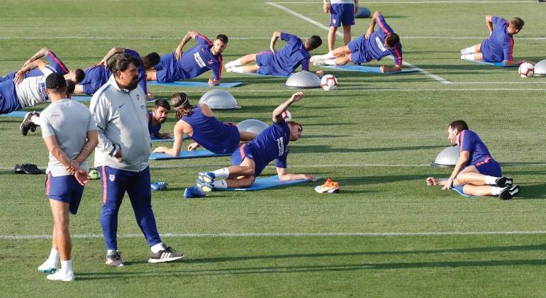 atletico-entrenamiento-simeone-burgos-efe.jpg