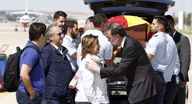 echeverria-feretro-rajoy-familiares-efe.jpg