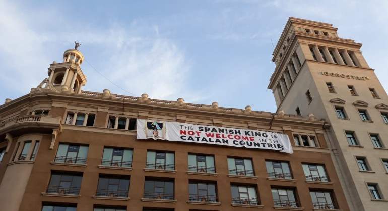 rey-pancarta-independentista-ep.jpg