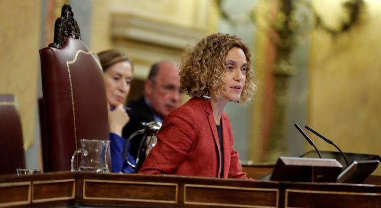 batet-mesa-congreso-3dic19-efe.jpg