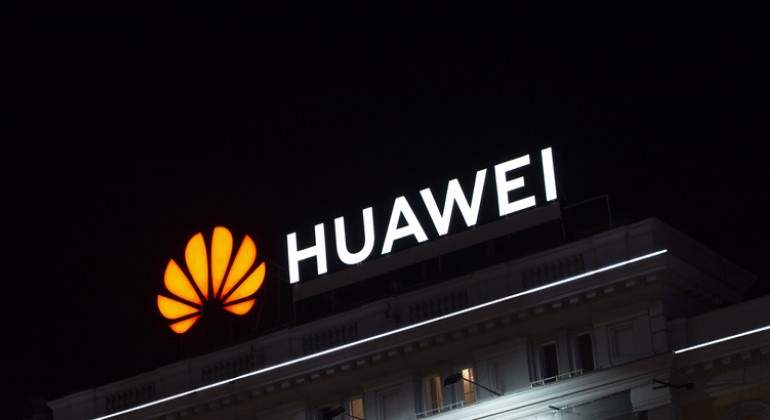 Huawei-logo.jpg