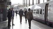 Renfe, aerolíneas y autobuses se preparan para operar medio vacíos