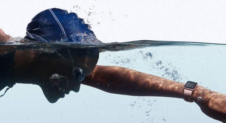 apple-watch-piscina.jpg