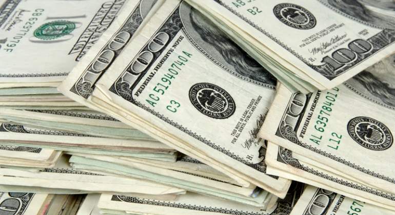 dolares-istock-770.jpg