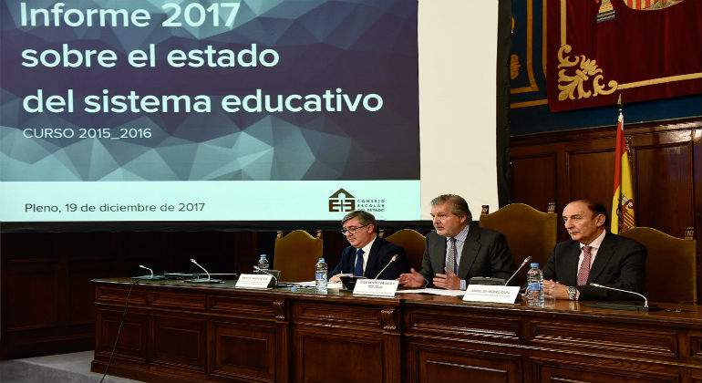 Foto-1-Consejo-Escolar-del-Estado1111.jpg