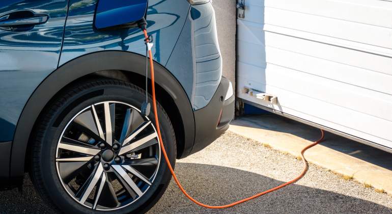 factura-de-la-luz-doble-potencia-coche-electrico.jpg