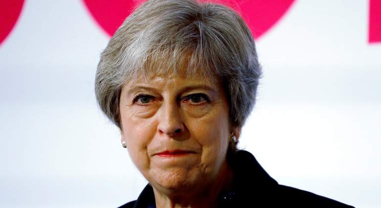 Los tories desafían a Theresa May con un plan más agresivo para el Brexit