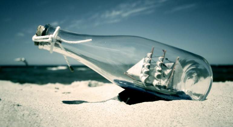barco-botella.dreamstime.jpg