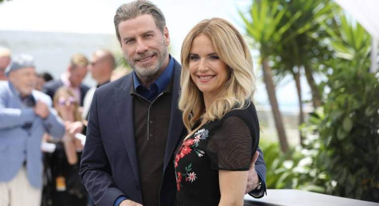 kelly-preston-john-travolta-cancer.jpg